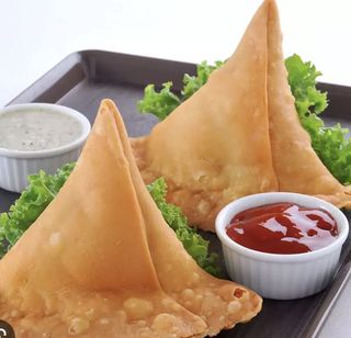 Samosa vigetal  2 samosa 5.90