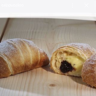 Cornetto crema e amarena 