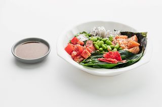 Боул с лососем