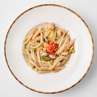 Pljukanci s gamberima i tikvicama