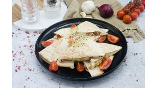 Quesadilla cu piept de pui