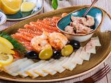 Platou cu produse de peste