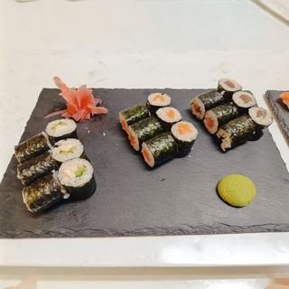 Хосомаки Сет 18бр (400гр)