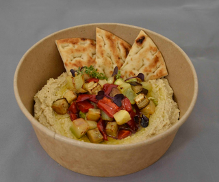 Humus sa hrskavim povrćem