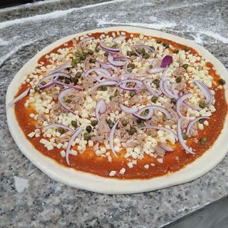 Pizza Tonno 31