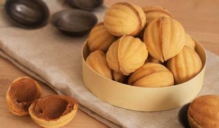 6 Горішків зі згущеним молоком