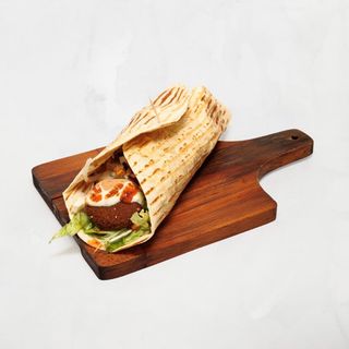 Falafel u tortilji