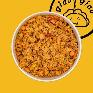 8. Riso saltato con salsa piccante laoganma