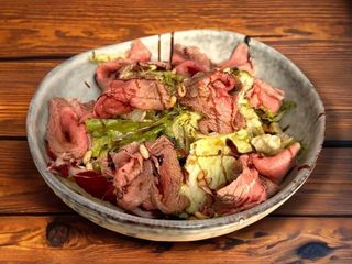 Салат з Ростбіфом / Insalata con roast beef (190g)
