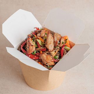 Wok soba sa svinjetinom