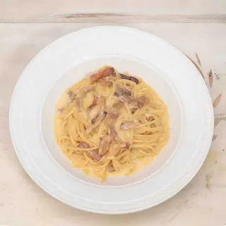 Espaguetis a la carbonara