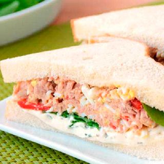 Sándwich De Atún Normal