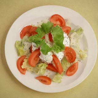 Antipasto caprese con mozzarella di bufala