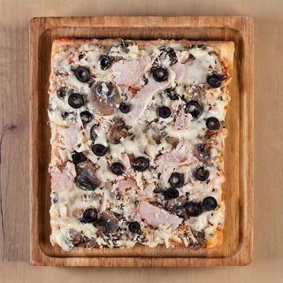 Піца Фірмова половина