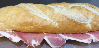 Bocadillo de salami