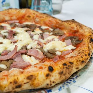 Prosciutto e funghi
