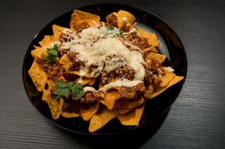 Мачо Начос кон Карне (300г)