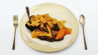 82.Funghi cinesi con bambù