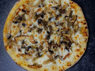 Піца чікен гриль