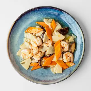 Gambas con Bambú y Setas Chinas