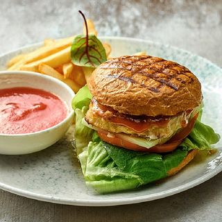 Бургер з курячим біфштексом (260/100/50)