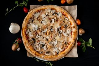 Pizza Pollo e Funghi 