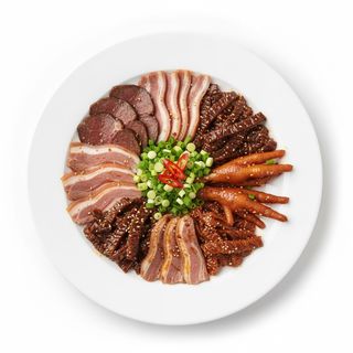 卤味荤菜拼盘 Surtido de carne