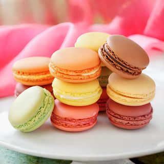 макаронсы в ассортименте