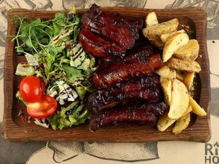 М'ясні ребра з картоплею по-селянськи (350/100g)