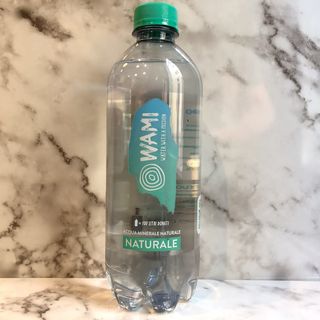 Acqua naturale