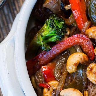 Beef with onions with rice 