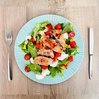 Pileća salata