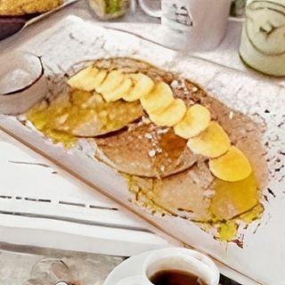 Pancake proteici banana miele e semi misti