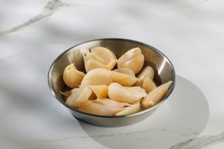 მჟავე ნიორი