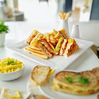 Sandwich Club Sandwich