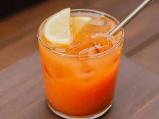 Lemoniada bez czarny - truskawka (300ml)