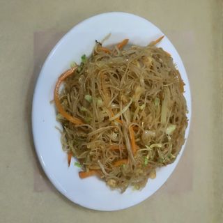 Massa de Arroz com Galinha