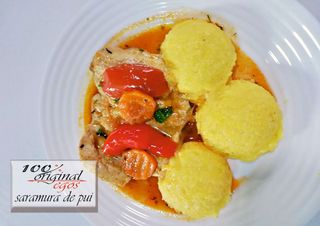 Saramura de pui si mamaliga 400 gr