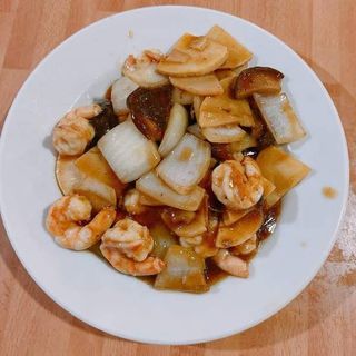 80. Gambas con Bambú y Setas Chinas