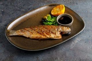 Форель запеченная на углях