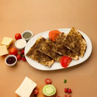 Manakish cu zattar
