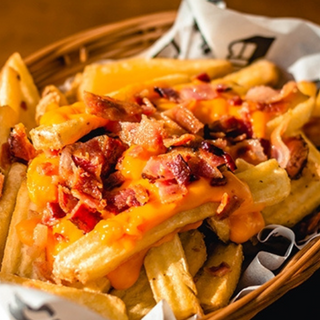 Batata Frita (c/ Cheddar e Bacon)