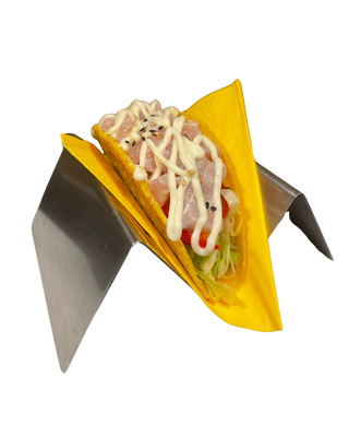 Tacos con cubetti di tonno, mayo e goma wakame 1 pezzo