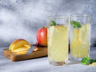 Jus De Citrons & Thym & Pommes