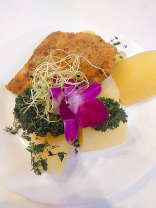 Kotlet schabowy  pod pierzynką 