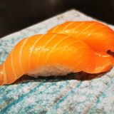 Nigiri Salmón (2 Pzs.)