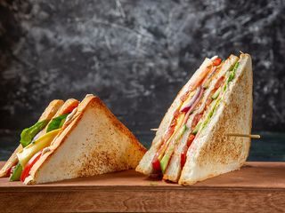 1. Сендвіч з яловичиною XL (320g)