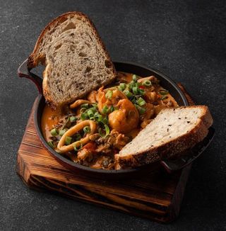 ПАТЕЛЬНЯ ТОМ-ЯМ ГОСТРА