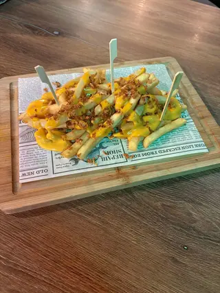 Pomfrit cheddar