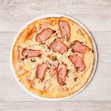 Pizza Pršut srednja 32 cm